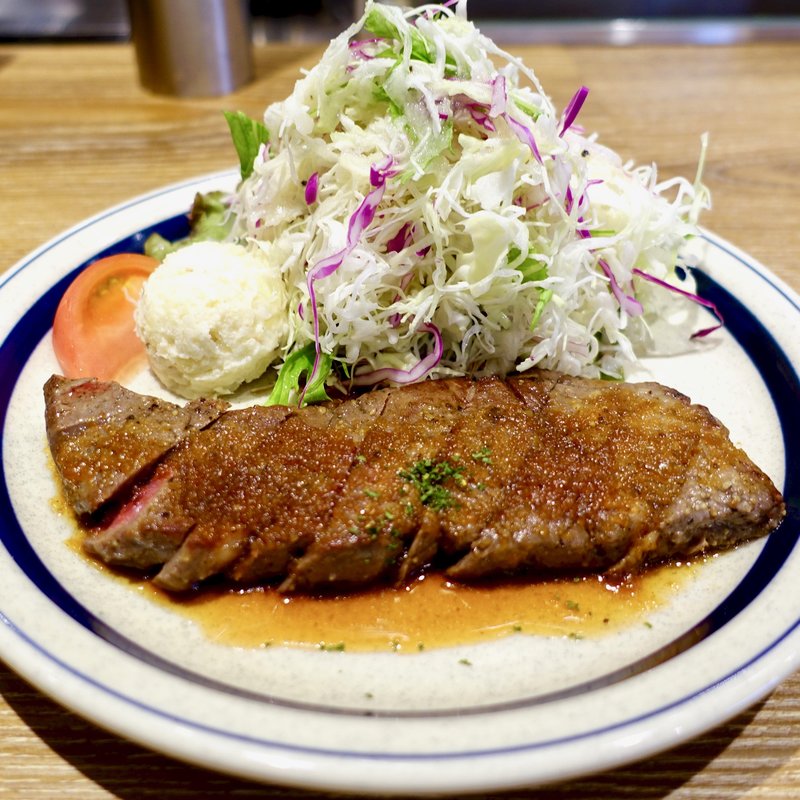 牛ステーキ(肉GARAGE クリスタ長堀店)