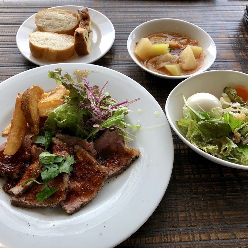 ローストビーフランチ(ステーキ＆ワインスタイル ぶどうの樹)