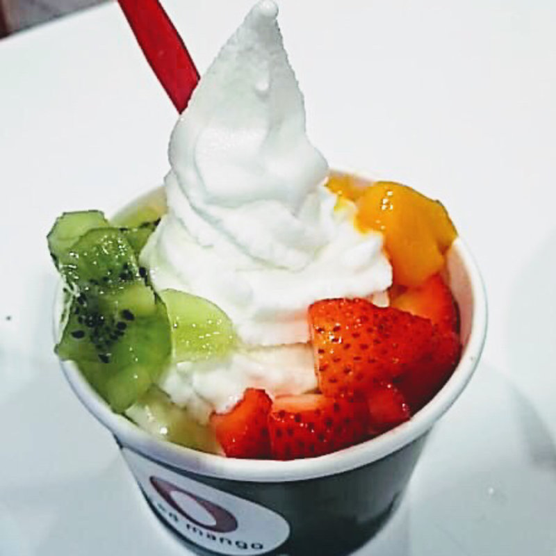 フローズンヨーグルト(red mango)