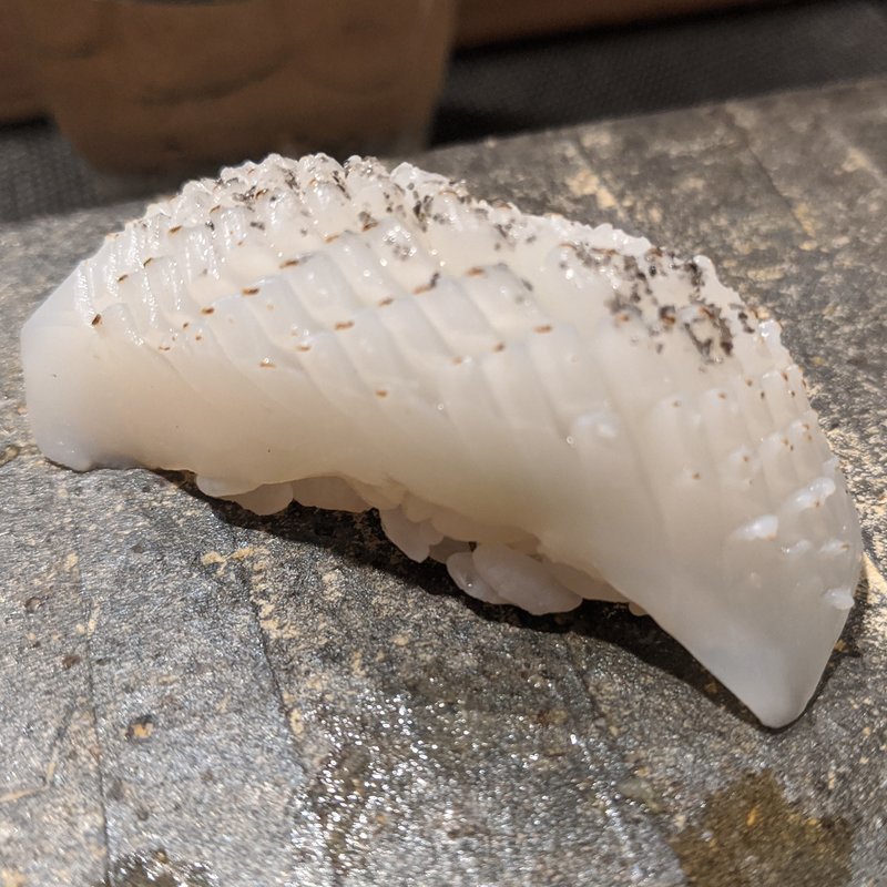 長崎産シロイカ(鮨と酒 魚伸)