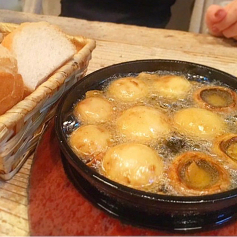 マッシュルームのアヒージョ(中目黒 ビヰルキッチン （ナカメグロ ビールキッチン）)