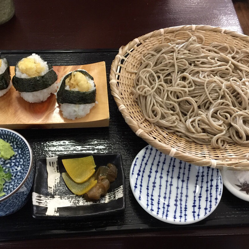 熟成十割そばと天むすセット(あずみの庵)