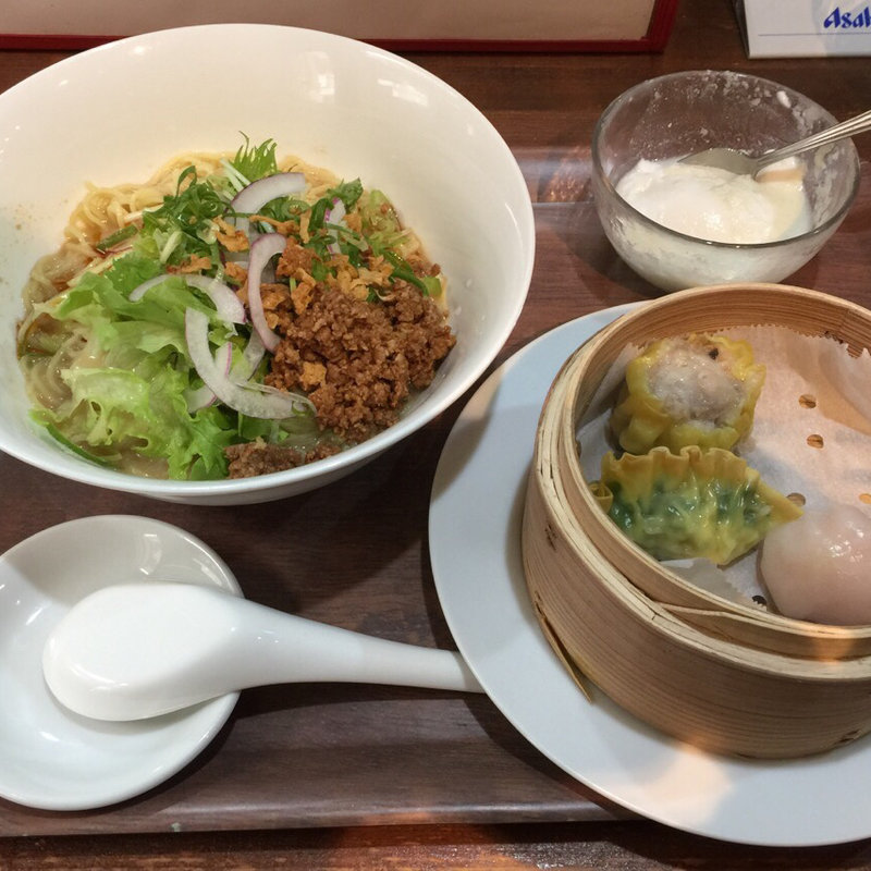 汁無し担々麺(香港ダイニングShige)