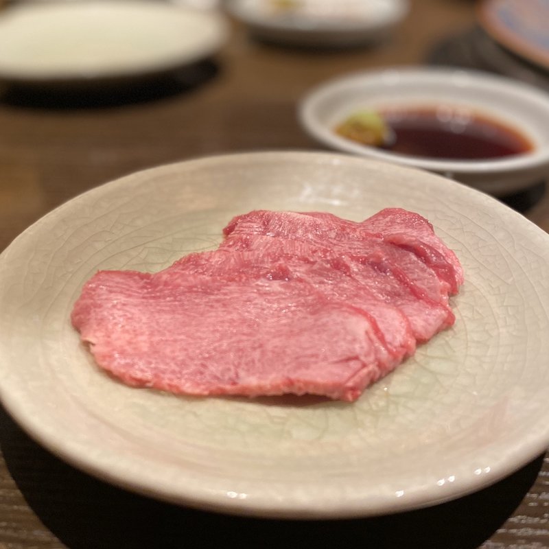 タンの刺身(焼肉 大河)