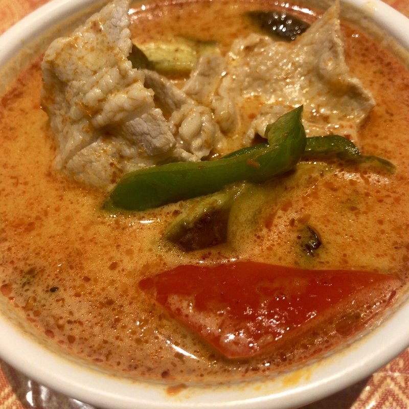 レッドカレー(バンコク食堂ポーモンコン（PHOMONGKHON）)