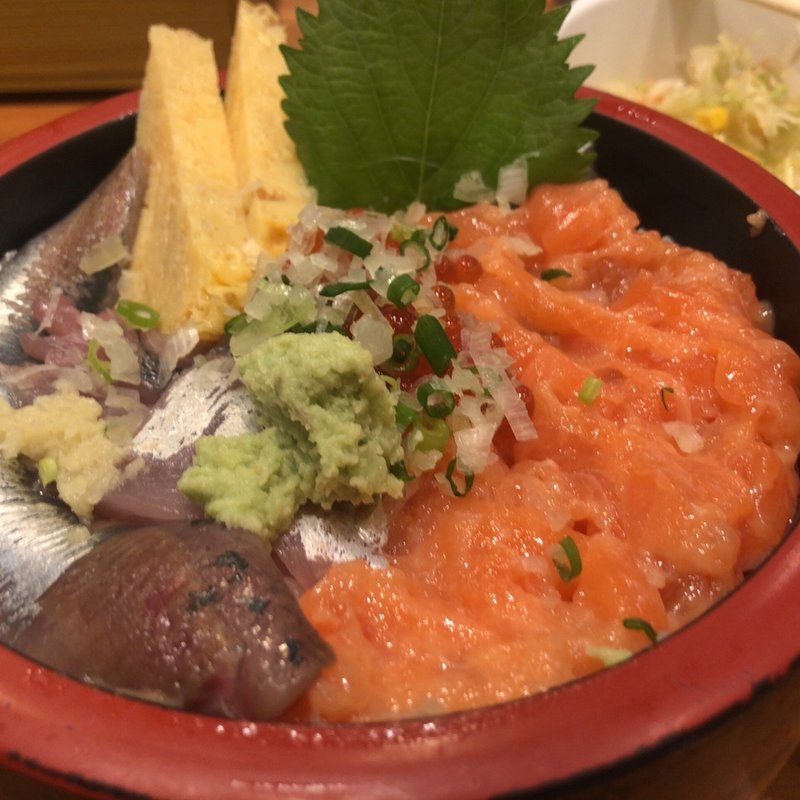 日替わり海鮮丼(寿司居酒屋 日本海 大崎店 （にほんかい）)