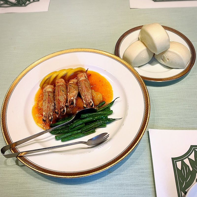 海老のチリソース炒め花巻付き(北京料理桂蘭 )