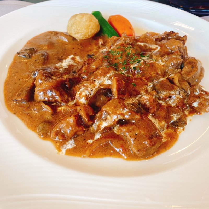 ビーフストロガノフ(黒船亭 （クロフネテイ）)