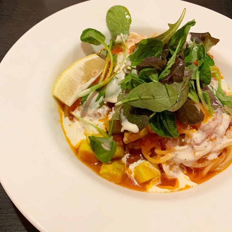 海老とアボカドの冷製トマトスパゲッティ(ピッツェリア馬車道 稲城若葉台店)