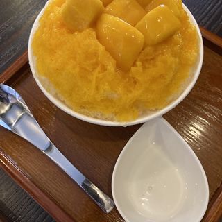 マンゴーかき氷(猿沢豆花)