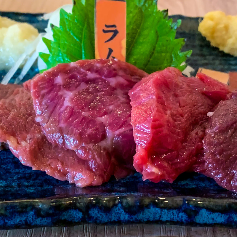 馬刺し(大衆馬肉酒場ジョッキー 江古田店)