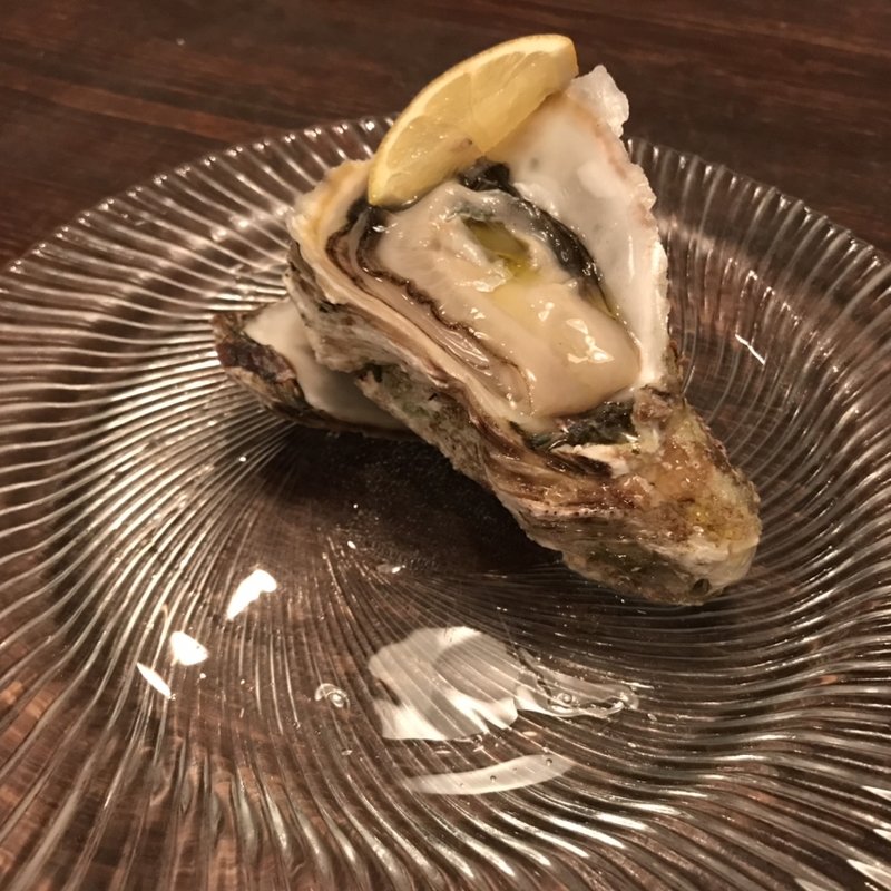 岩牡蠣(オステリアルーチェ （OSTERIA LUCE）)