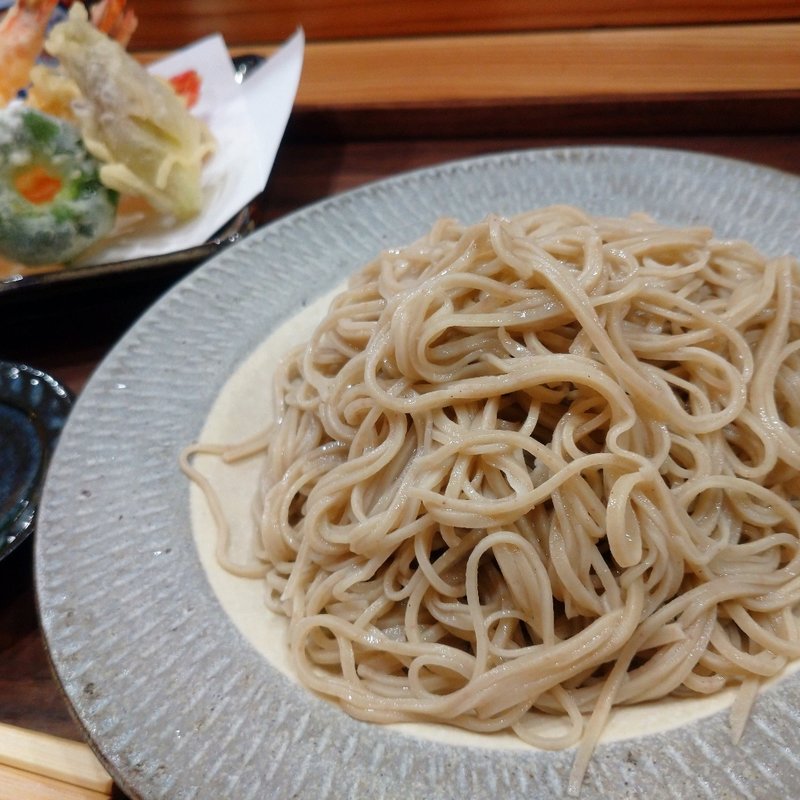 『えび天ざる』 （冷）(手打そば優心 )