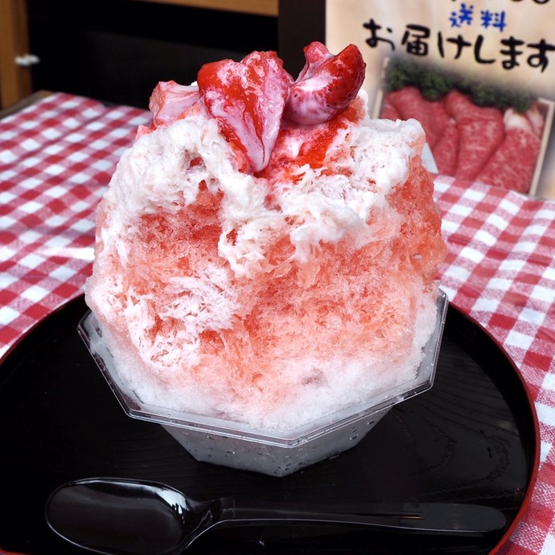 とちおとめいちご果肉ソースミルク(こにし本店)