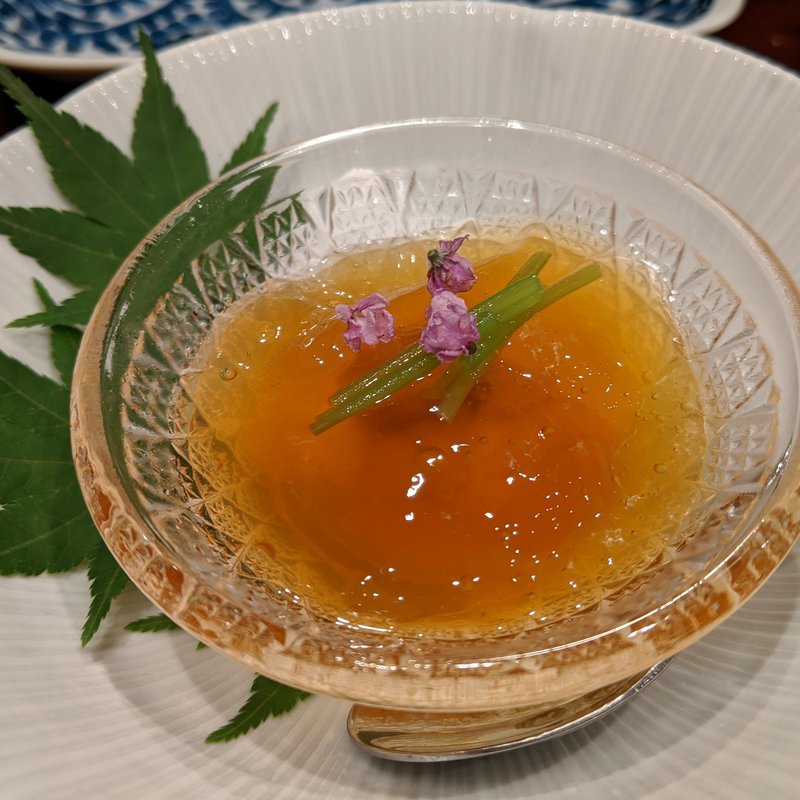 冷製地鶏のコンソメ(鳥田中)