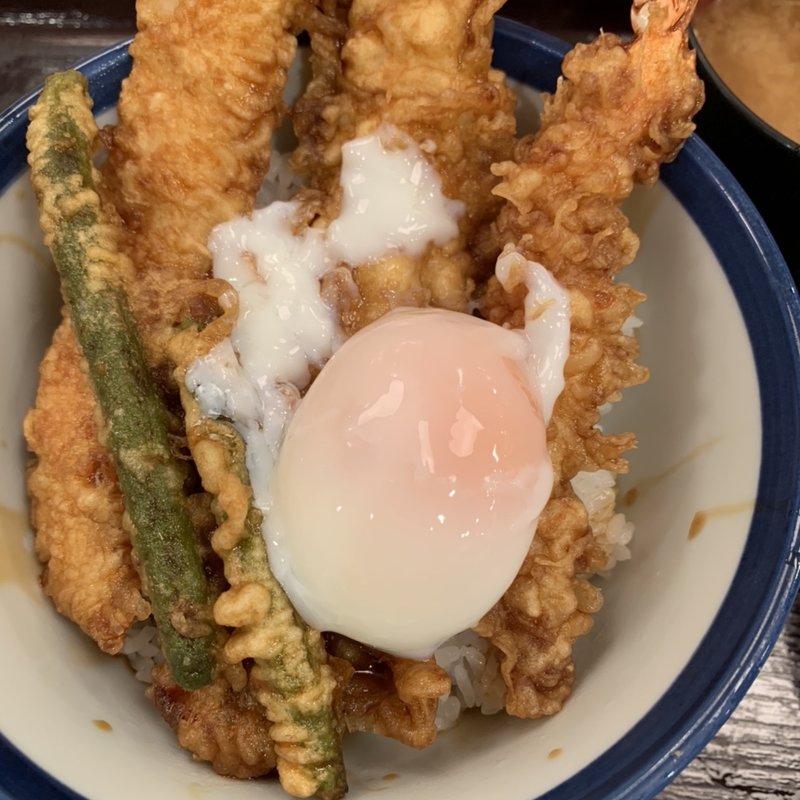 大江戸天丼 半熟玉子付き(天丼てんや 京王クラウン街笹塚店)