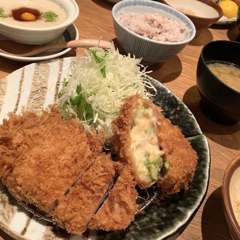 (名代とんかつ かつくら 三条本店 （なだいとんかつ かつくら）)