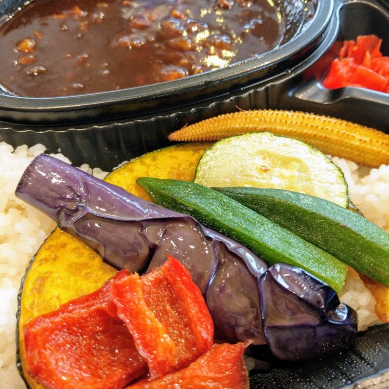 100時間濃厚ビーフカレー ミドルジャワ(中辛)(HUNGRY CURRY BY100時間カレー 神田店)