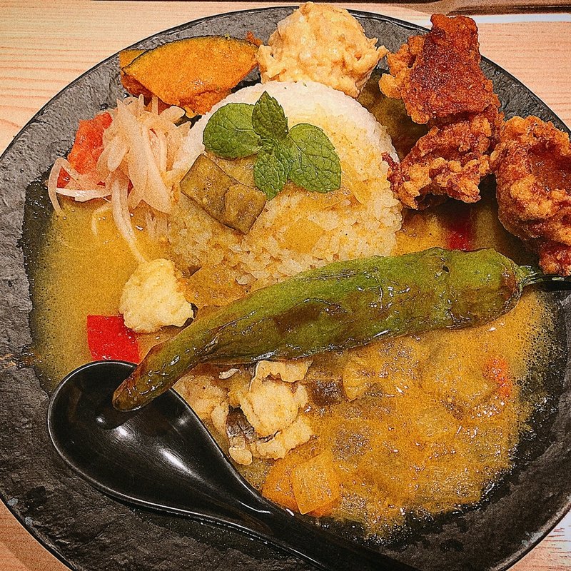 鱧と夏野菜のカレー(唐揚げトピ)(YAMACHAN)