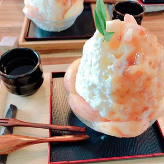 生ももももみるくかき氷(茶寿)