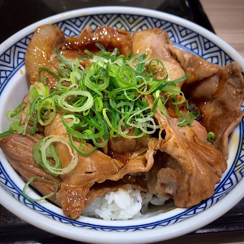 ソース豚肩ロース丼(吉野家 仙台河原町店 )