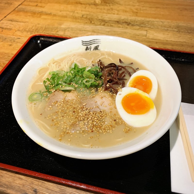 博多豚骨(博多新風 ラーメンアベニュー店)
