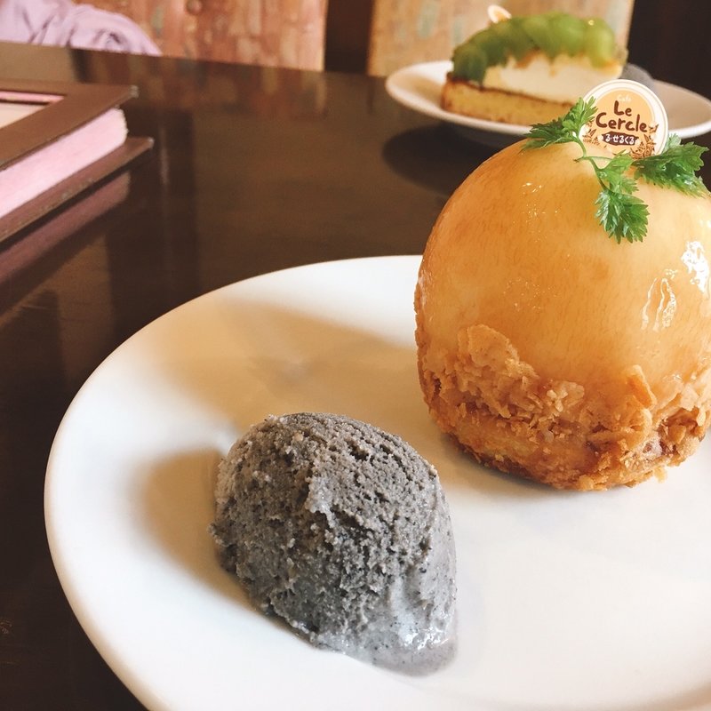 まるごと桃タルト(る・せるくる)