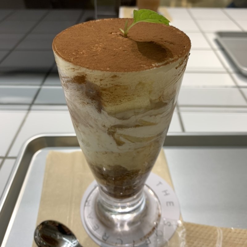 ティラミスパルフェ(シルクレーム阪急三番街)