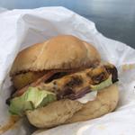 Hawaiian  burger(THE  CALIFORNIAN  BBQ PIT)