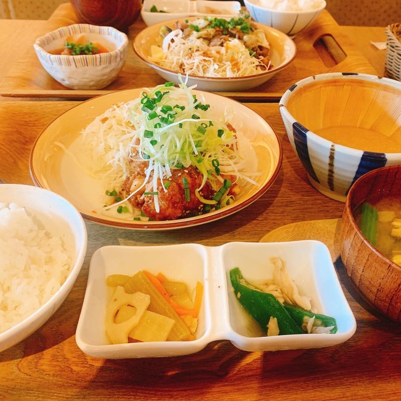 からあげととろろの定食(kawara CAFE＆DINING -FORWARD- 福岡PARCO店)