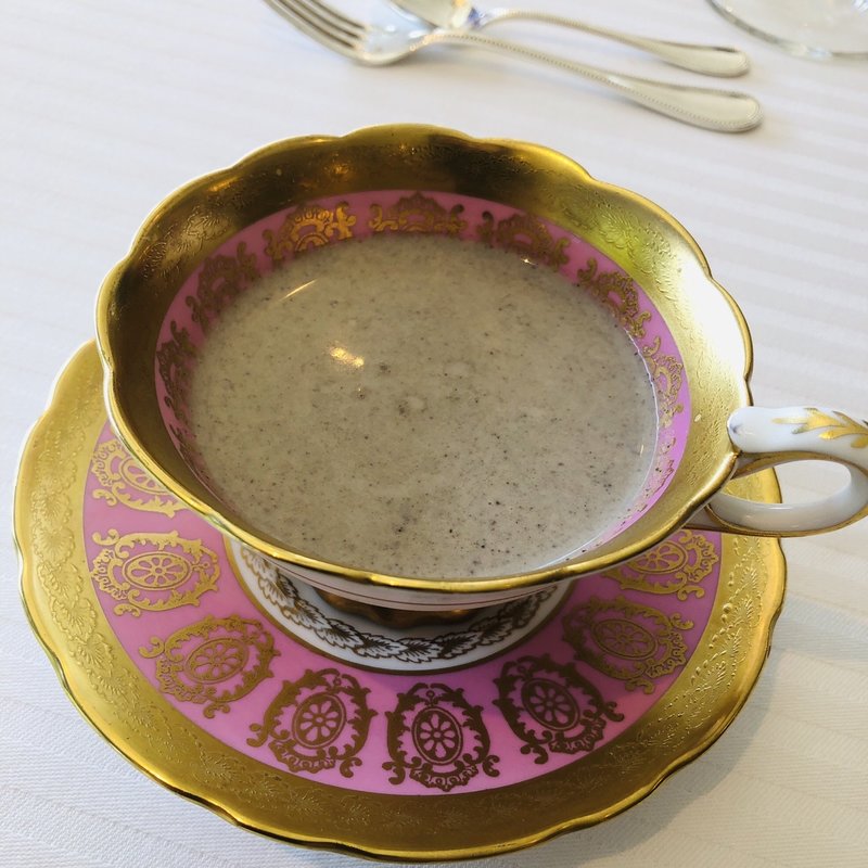 黒トリュフの冷製ポタージュ(TERAKOYA（テラコヤ）)