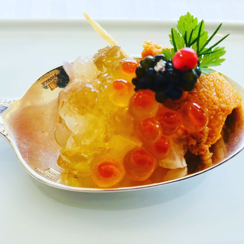 雲丹・いくら・キャビア・鯛の昆布〆・コンソメジュレスプーン(TERAKOYA（テラコヤ）)