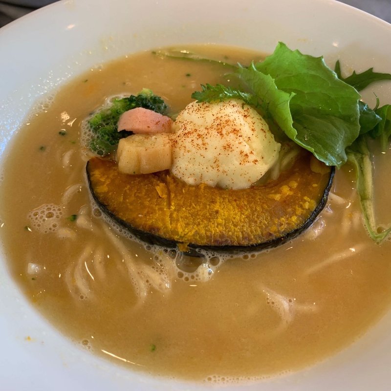 ベジポタラーメン(cafe&ramenumikazeうみかぜ)