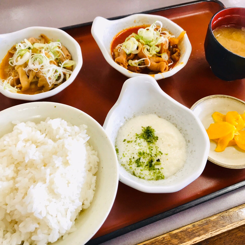パンチ食べ比べ定食(山田うどん食堂 日高インター店)