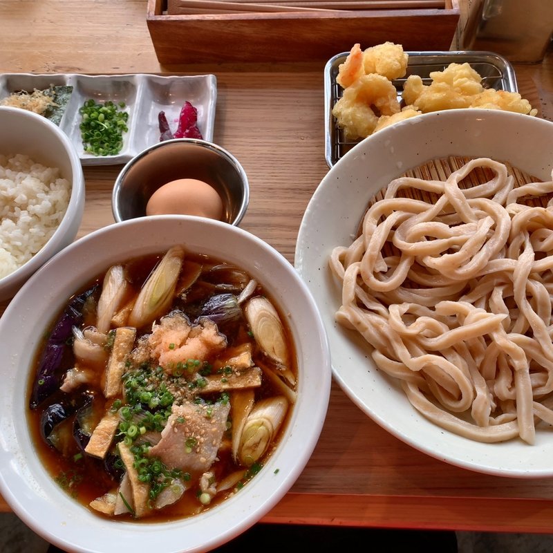 肉茄子汁うどん+宝玉たまごの卵かけご飯＋小海老天盛り(武蔵野うどん 澤村)