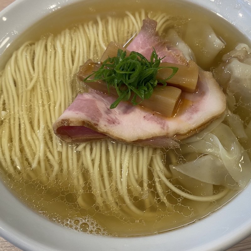 わんたん塩らーめん(麺笑　巧真)