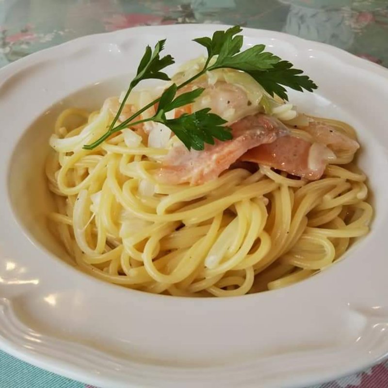 スモークサーモンとエビのクリームソース(オリーブ・キッチン 守山店 )