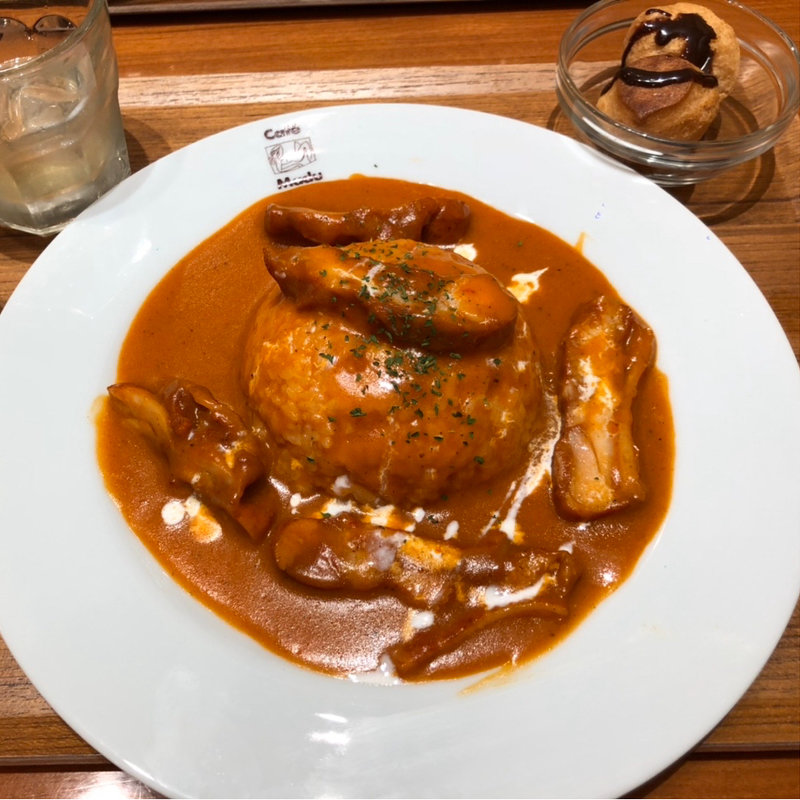 (カフェマディキッチン （cafe madu kitchen）)