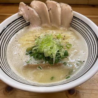 鶏しおらーめん(極麺 青二犀 （ゴクメン アオニサイ）)