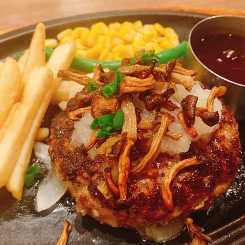 (ロイヤルホスト室見店)