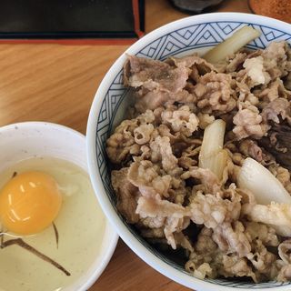 並盛り、生卵(丼太郎 茗荷谷店 )