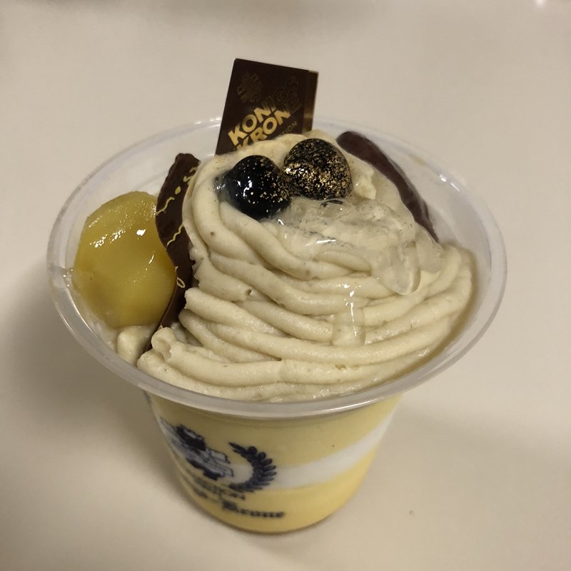 もんプリン(ケーニヒス クローネ 新宿高島屋店 （Konigs-Krone）)