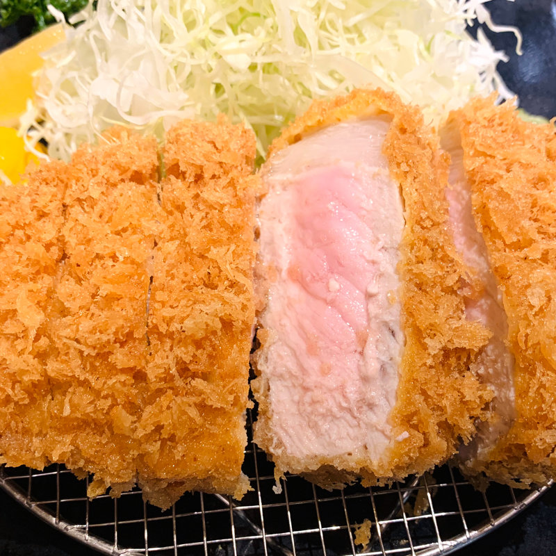 特選厚切りロースかつ定食(とんかつ いわい)