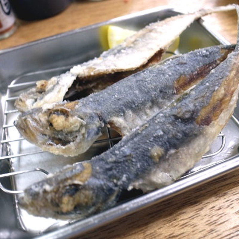 小あじの唐揚げ(大衆酒場 かど鈴)