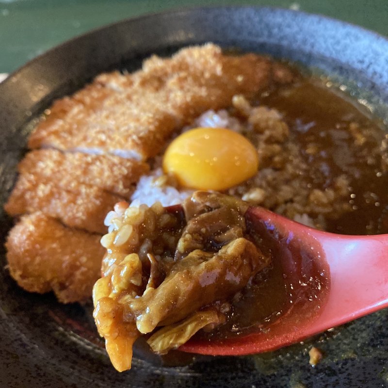 豚カツ出汁カレー丼(みんなのゴルフバー ゴるざいけ)