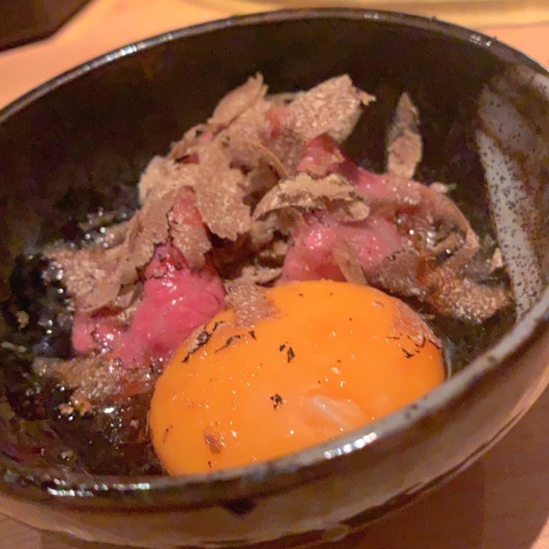 ザブトンすき焼き トリュフ添え(よろにく)