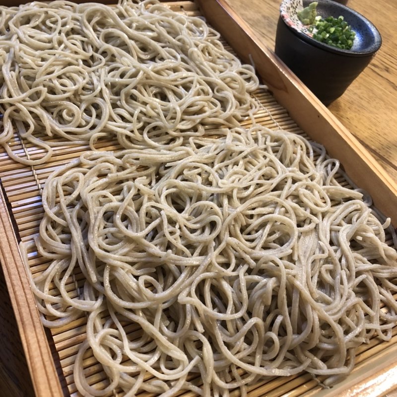 粗挽き、二八蕎麦、食べ比べセット(南阿蘇白水そば なか津)