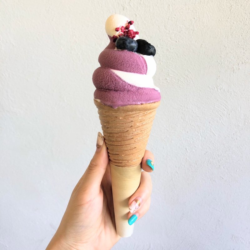 薬師ミックスソフトクリーム(ダブルフォーアパートメント　薬師池店　44apartment)