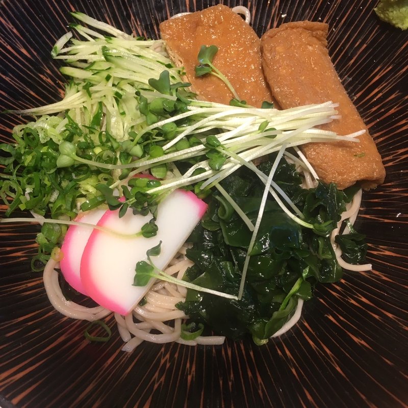 冷きつねそば(お山のすぎの子)