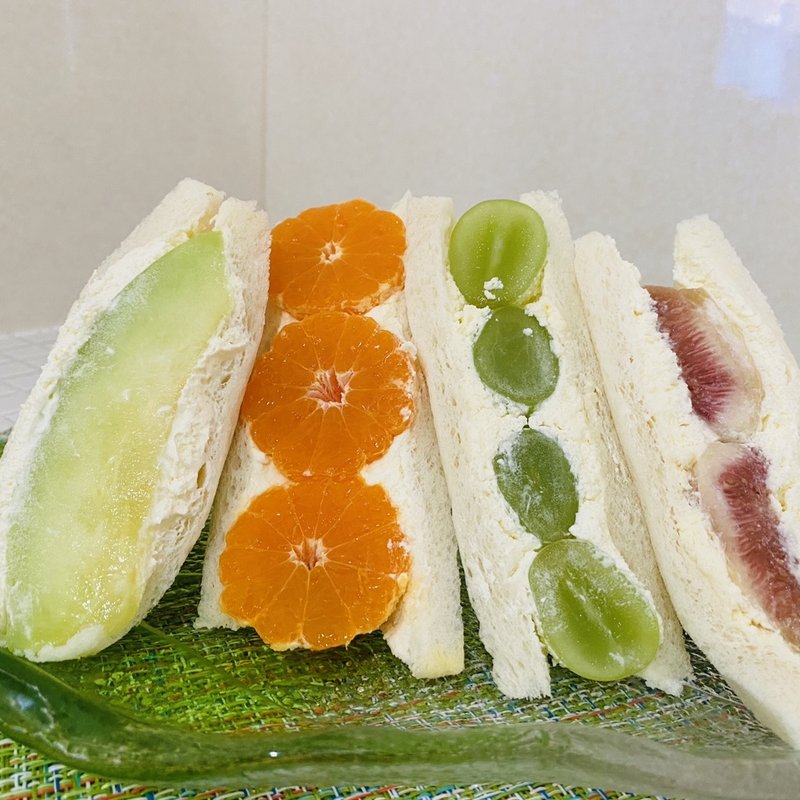 フルーツサンド(まるごとにっぽん)